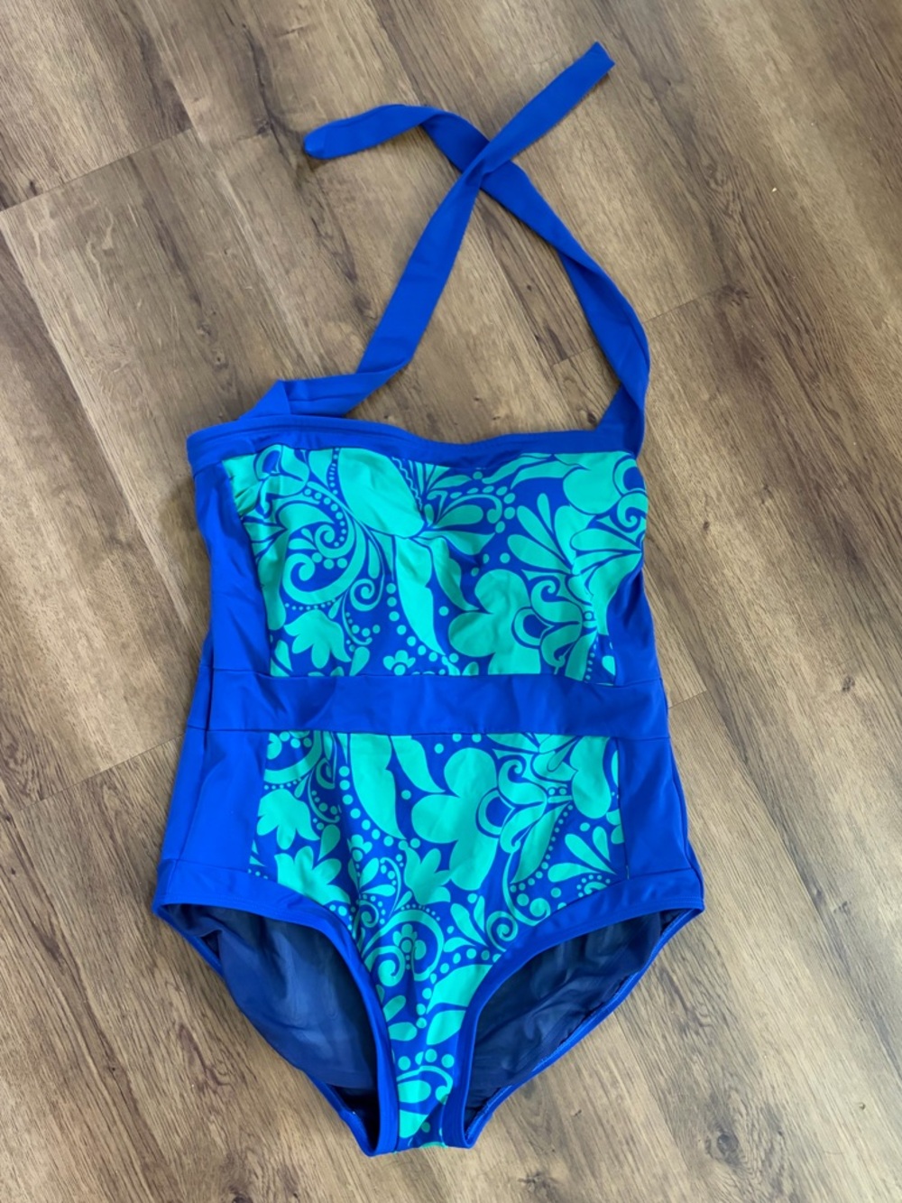 Boden Women’s Halter swimsuit